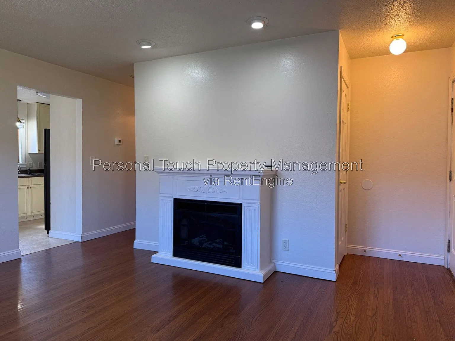 3 bed, 1.0 bath, $1,200 — Photo 3