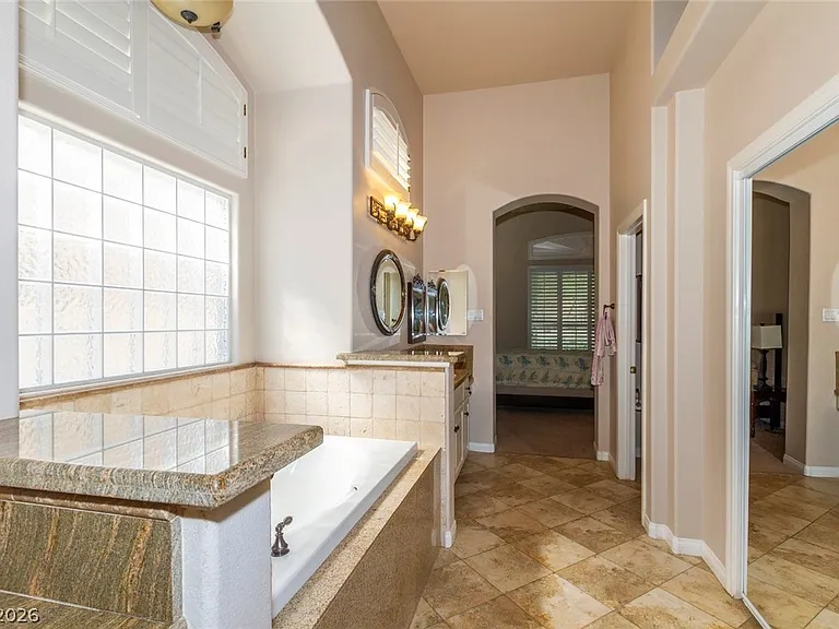 2215 Scarlet Rose Dr — Photo 27