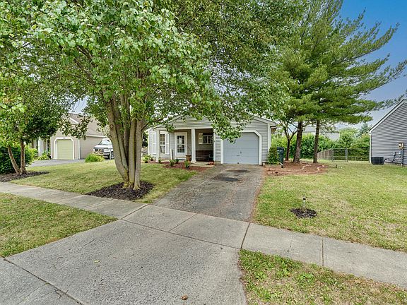 4th image of 1291 Glenboro Way