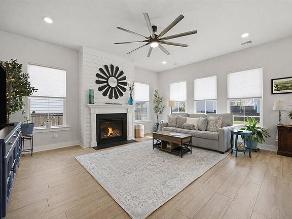 4th image of 193 Helena Park Dr