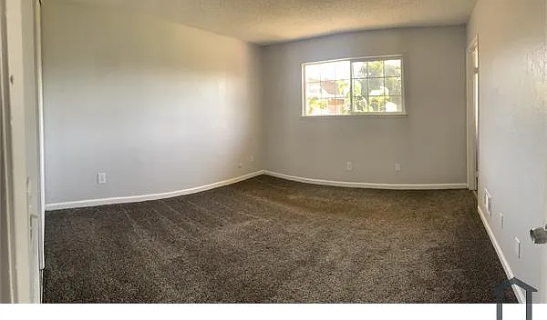 786 McKenzie Ave — Photo 8