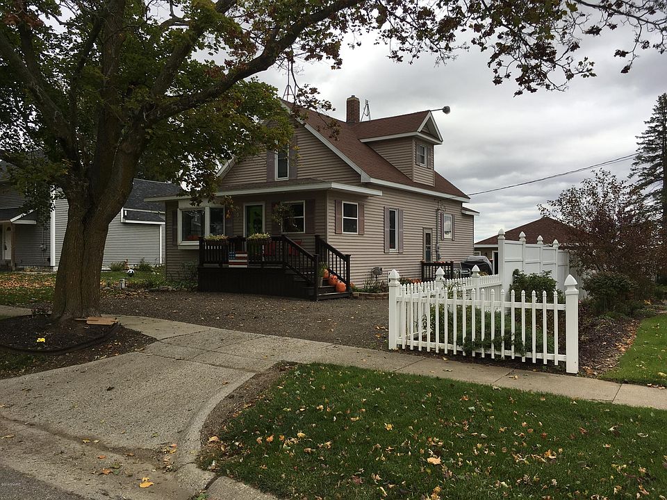 1st image of 197 S Main St