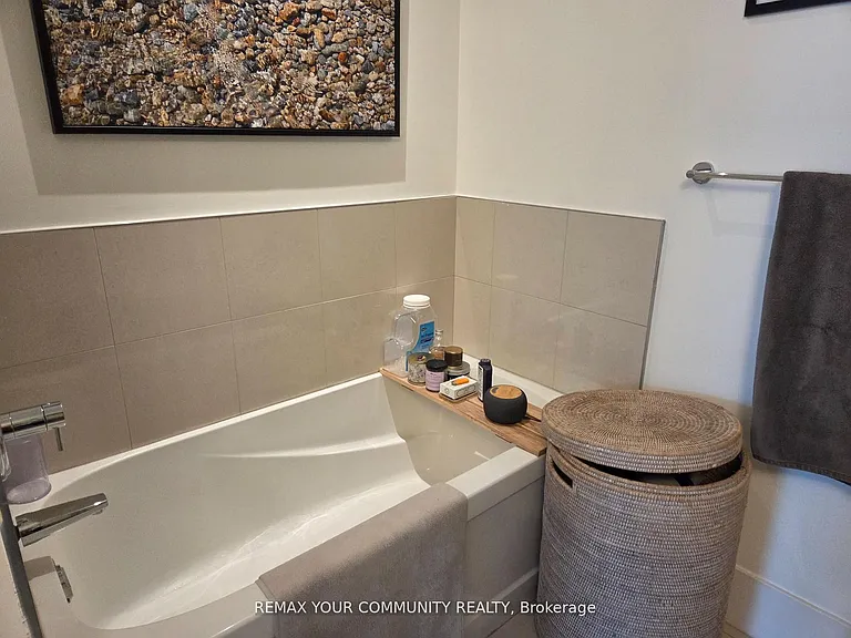 39 Queens Quay E #815 — Photo 12