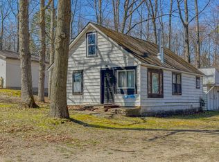 218 Joliet Ave, Houghton Lake, MI 48629
