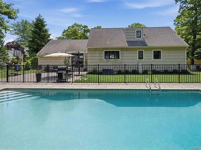 12 Wayne Ct — Photo 21