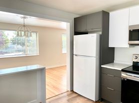 1440 NW 60th St