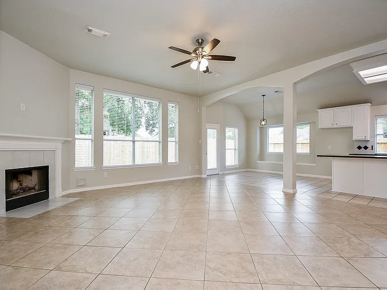 802 Childers Ct — Photo 17