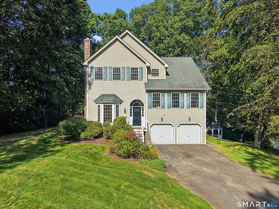 1st image of 285 Mallard Drive