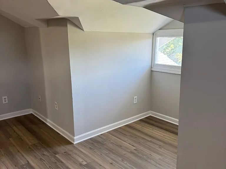 1112 Joseph Ave — Photo 6
