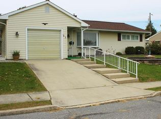 21 Saylor Dr, Coplay, PA 18037