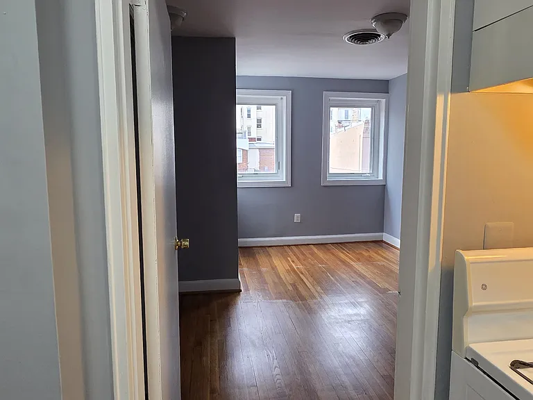 5 4th St NE #1 — Photo 11