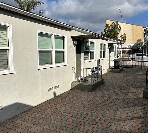 3rd image of 4142 Estrella Ave #4148