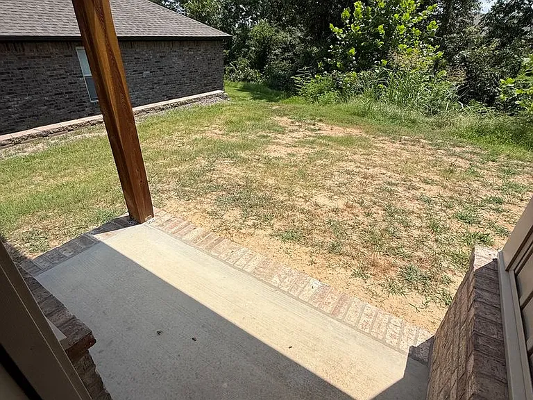 9004-9006 Sandra Way — Photo 22