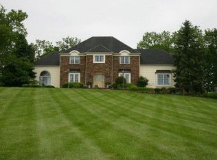 22 Chamberlain Rd, Flemington, NJ 08822