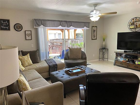 5th image of 2408 Summerfield Pl