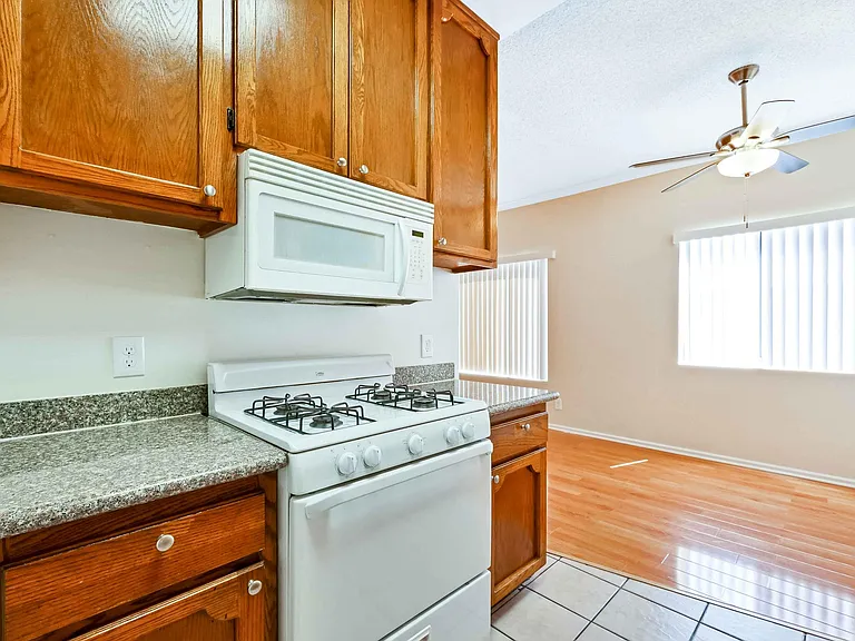 6709 Woodley Ave #109 — Photo 4