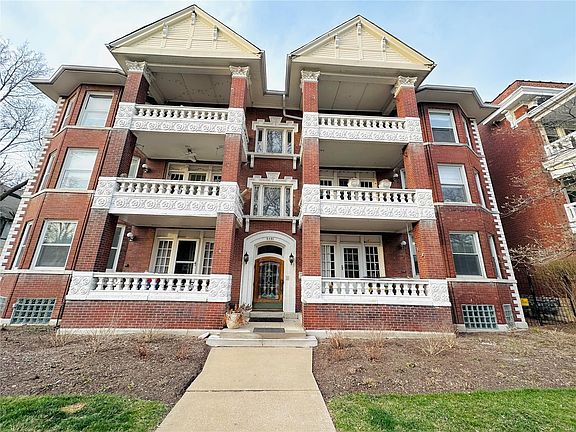 2nd image of 5561 Waterman Blvd APT 3-E