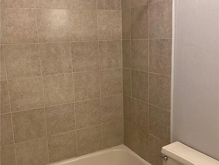 8004 Dowling Cv #A — Photo 7