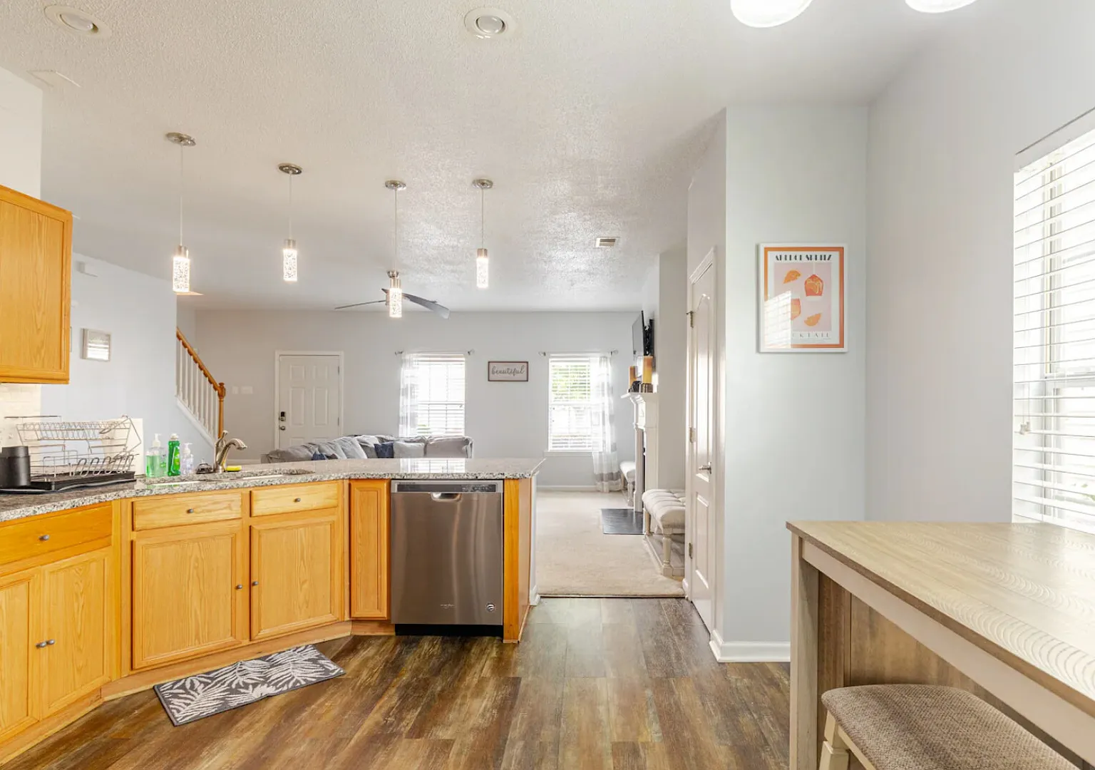 Beautiful 3BD/2.5BTH Atlanta Home - Airport — Photo 1