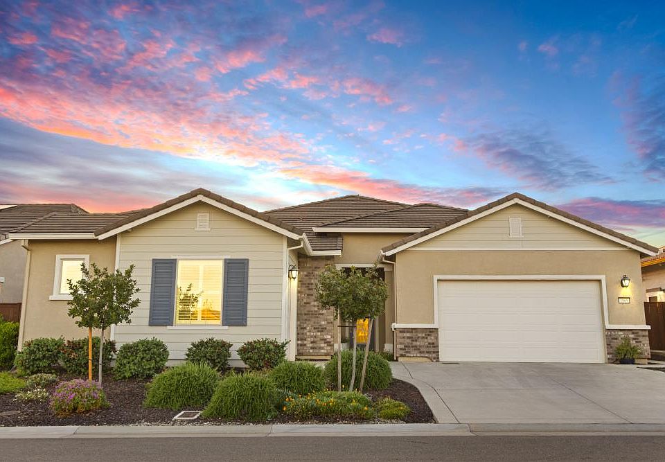 1st image of 1069 Catalina Way