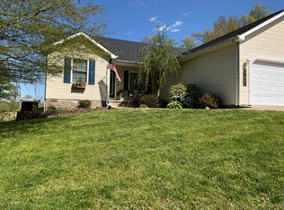 5910 Majestic Oak Dr, Paducah, KY 42003