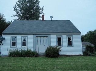 3 Lake Ave, Rockland, ME 04841