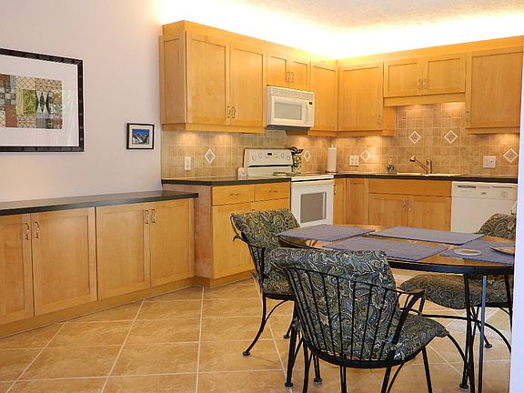 2nd image of 5886 SE Riverboat Dr #339