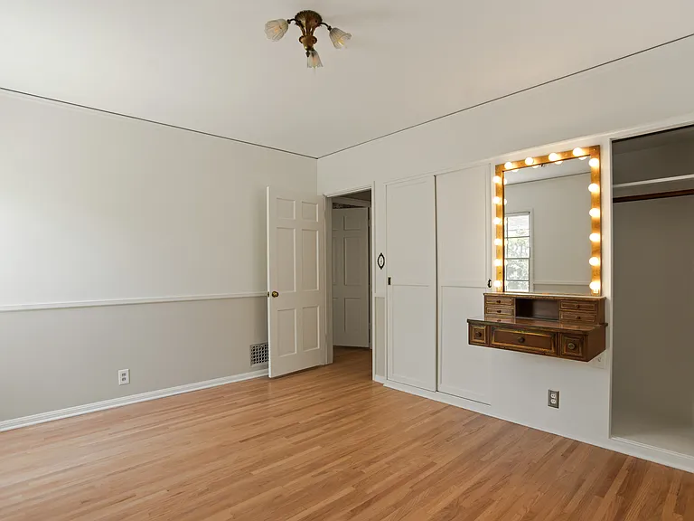 815 N Hidalgo Ave — Photo 3
