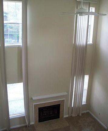 3rd image of 200 Fox Hollow Dr APT 100