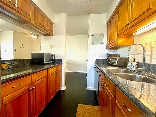 736 W Ocean View Ave #D — Photo 11