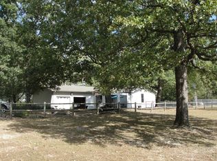 6024 Hogan Rd, Houston, MO 65483