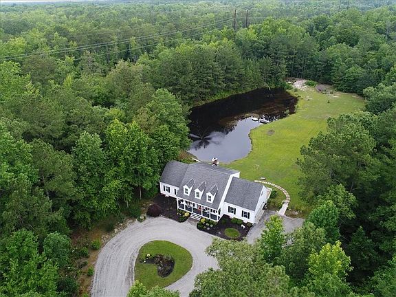 2nd image of 3998 Fox Hunter Ln