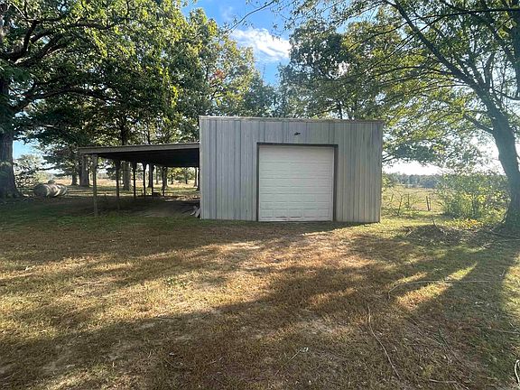 4th image of 895 Coleman Morris Rd