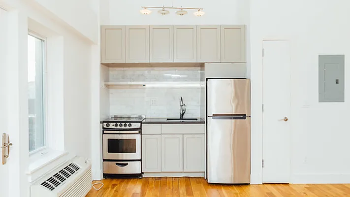 Rented by Nooklyn NYC LLC | media 52
