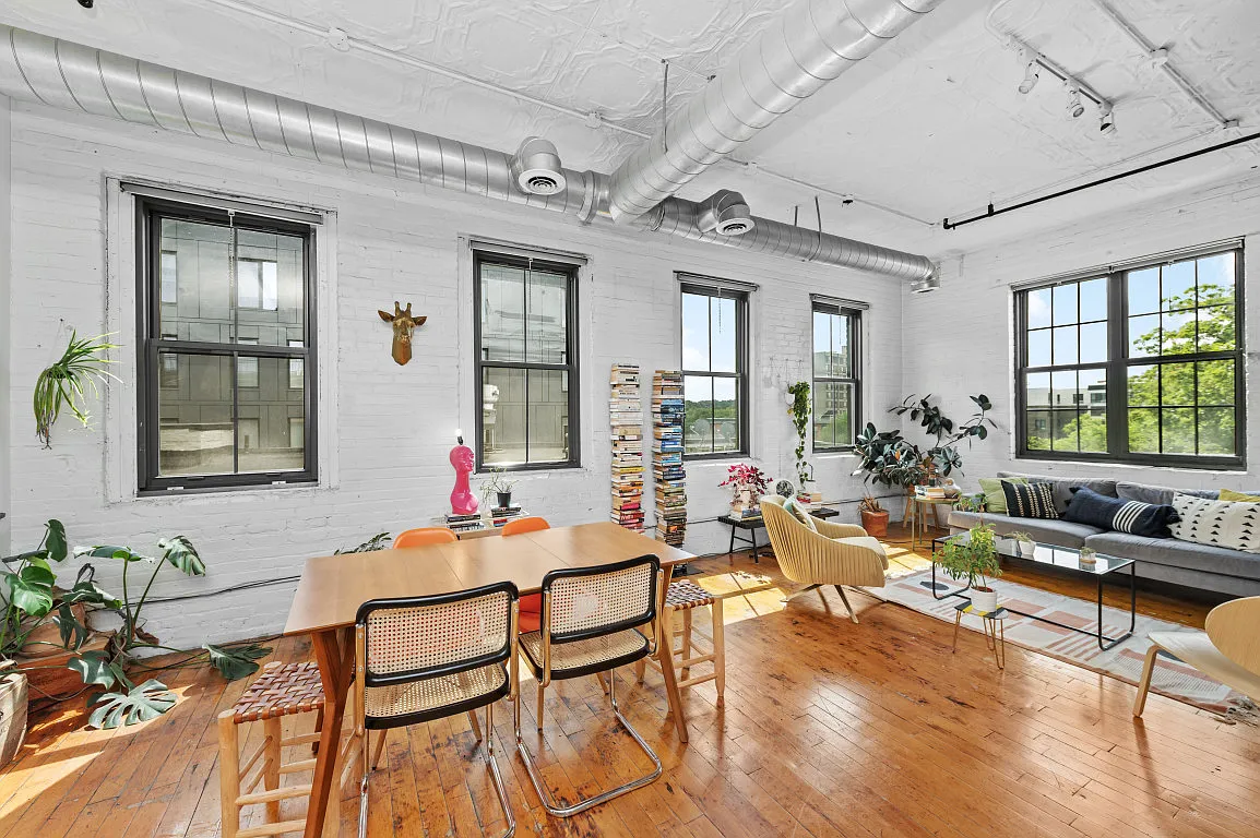 2 bed, 1257 sqft, $3,750 — Photo 2