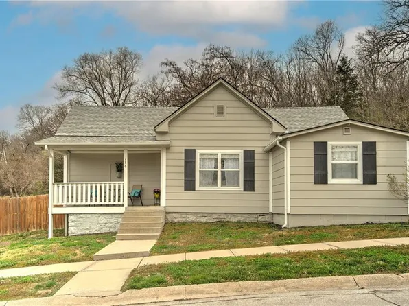 156 Richmond St, Excelsior Springs, MO 64024