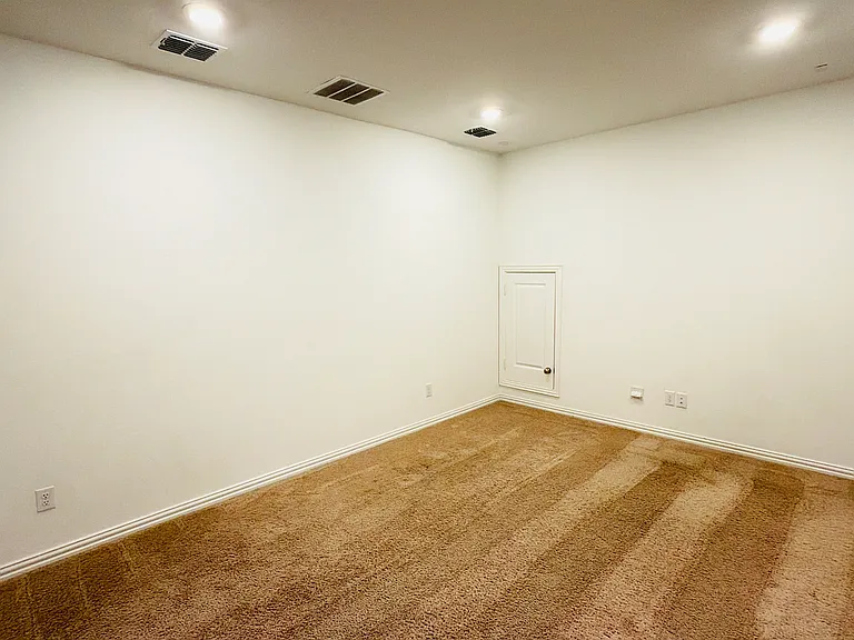 7324 Black Cherry Ln — Photo 34
