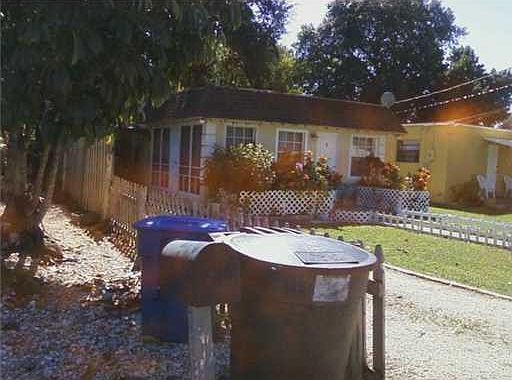 5th image of 320 NE 169 Street
