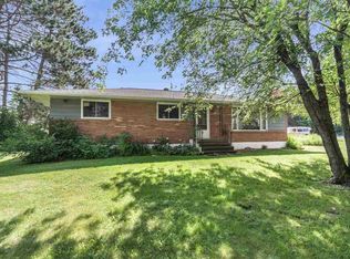 14 Memorial Dr, Esko, MN 55733