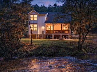 241 Riverview Dr, Robbinsville, NC 28771