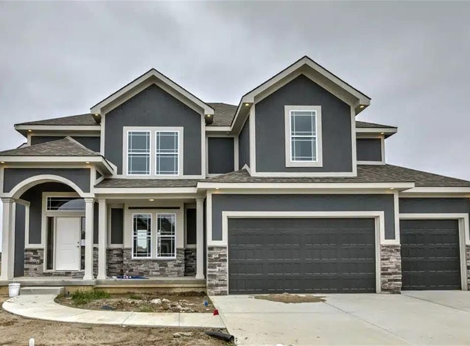1st image of 2601 SW Summer Creek Cir