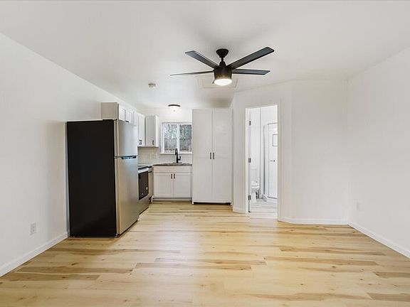 4th image of 1118 Ebert Ave #C
