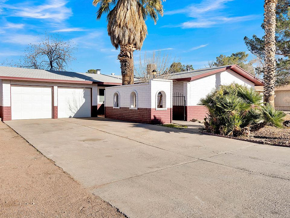 1st image of 1950 Camelot Dr #1