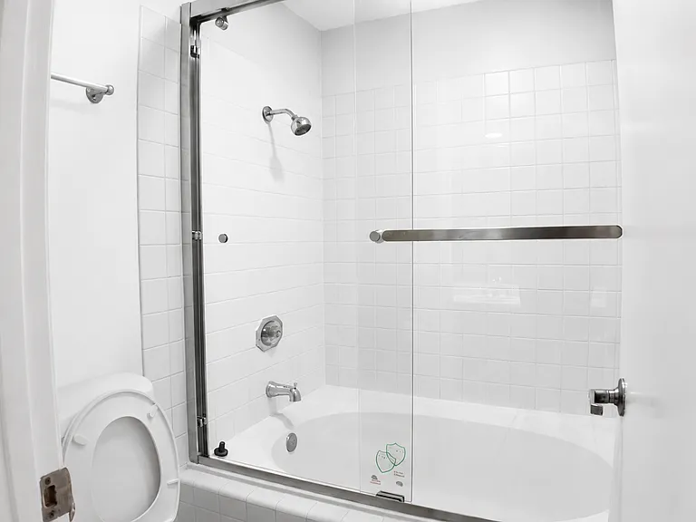 655 Columbia St #313 — Photo 21