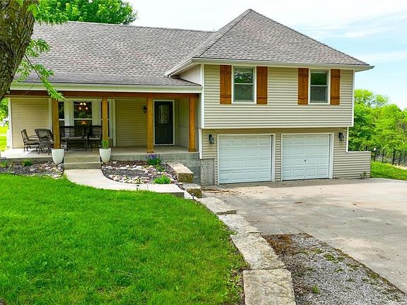 2nd image of 15410 NE 186th St