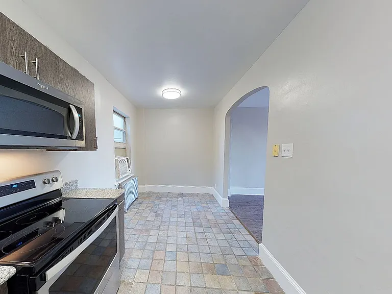 Campus Apartments — Photo 10