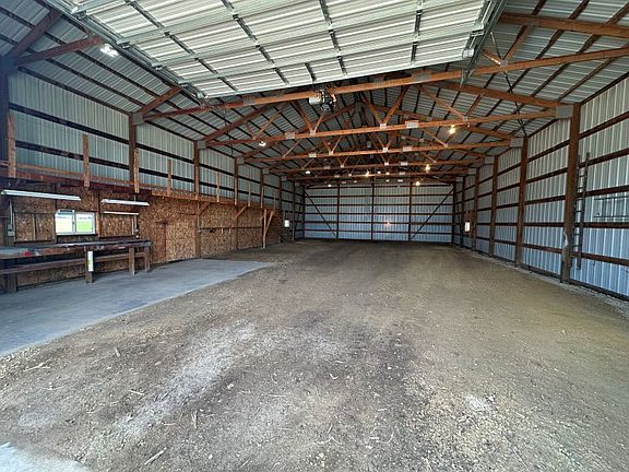 4th image of 3271 245th St