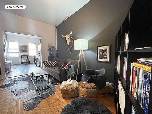 5th image of 235 Frost St APT 2R
