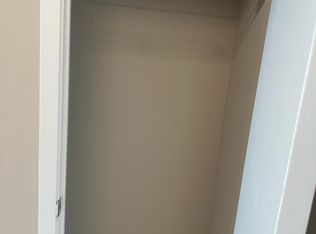 3900 Confederation Pkwy #5605, Mississauga, ON L5B 0M3