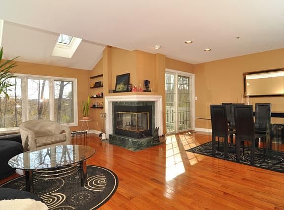 5th image of 34 Clarewood Dr #34